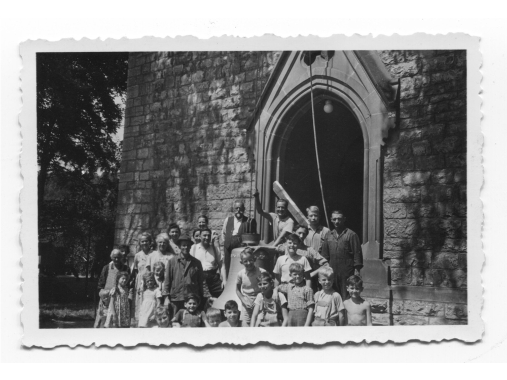 Glockenaufzug 1952 ev. Kirche Wyhlen
WyhlenGlocke1952_1