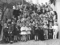 Kindergarten  Ostern1947
Plattner_002