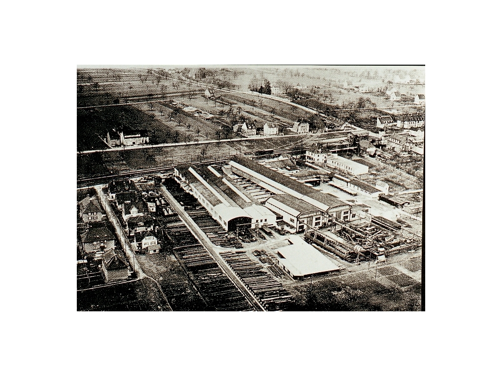 Eisenbau 1951;hinten Kraftwerk- und Ritterstrasse; Jurastr. fehlt noch
Bild64