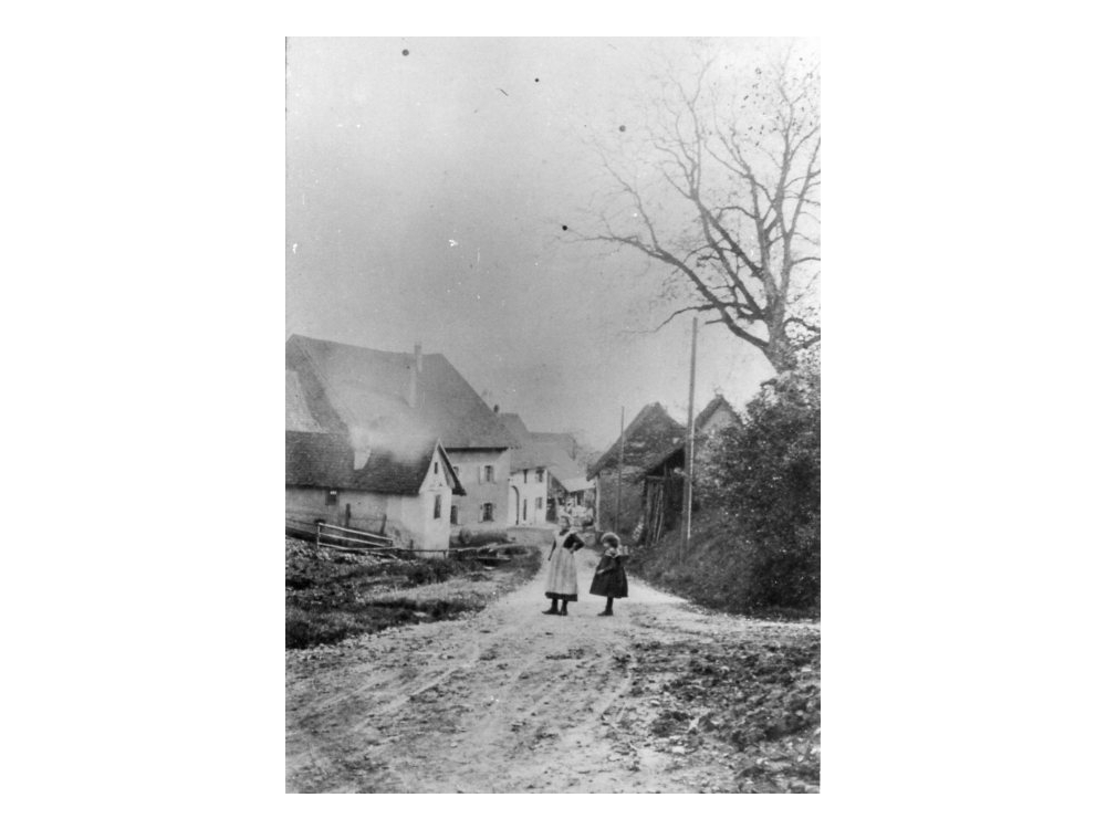 KlosterstrasseTalwärts um 1900, links Klostermühle
Kuechlin_009_50