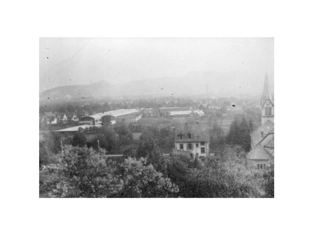 Links Eisenbau, rechts ev. Kirche nach 1902
Kuechlin_058_50