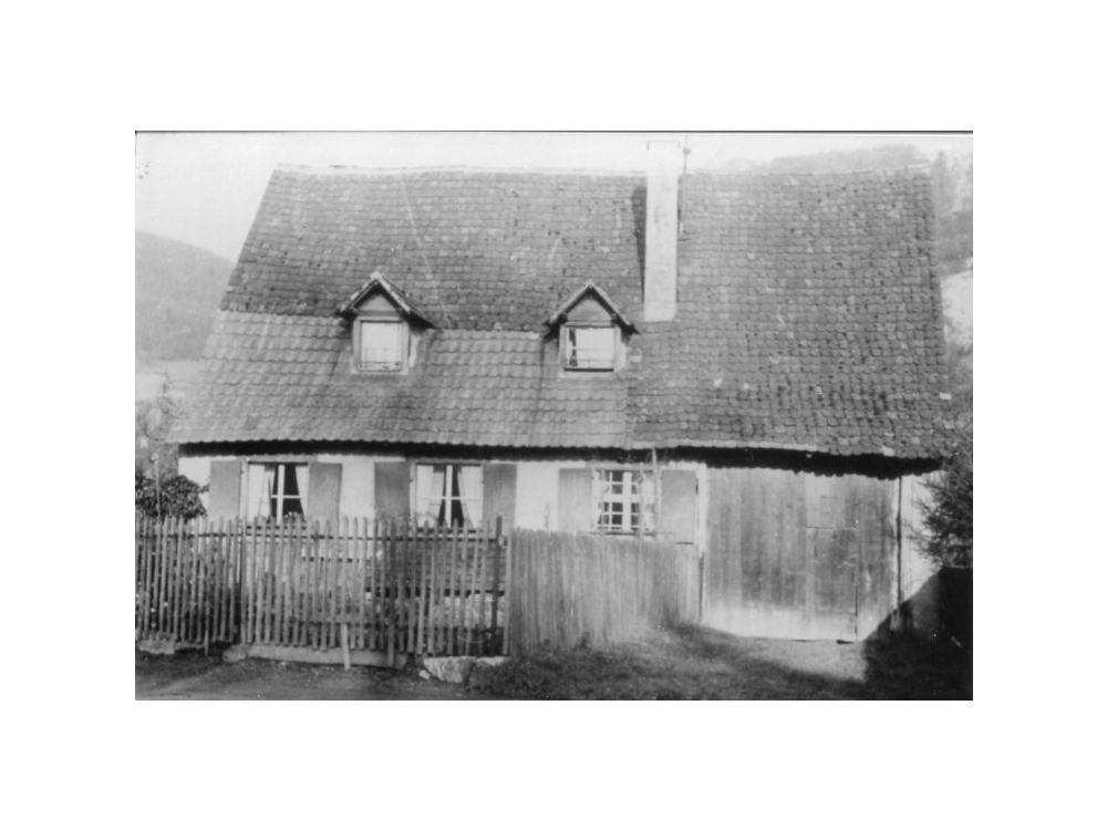 1. Schulhaus gegenüber kath. Kirche 1944
Kuechlin_115_50