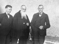 von links: Eugen Rhein, Pater Bertram und dessen Bruder. Pater Bertram war Prior des Klosters Bregenz.
Rhein_016