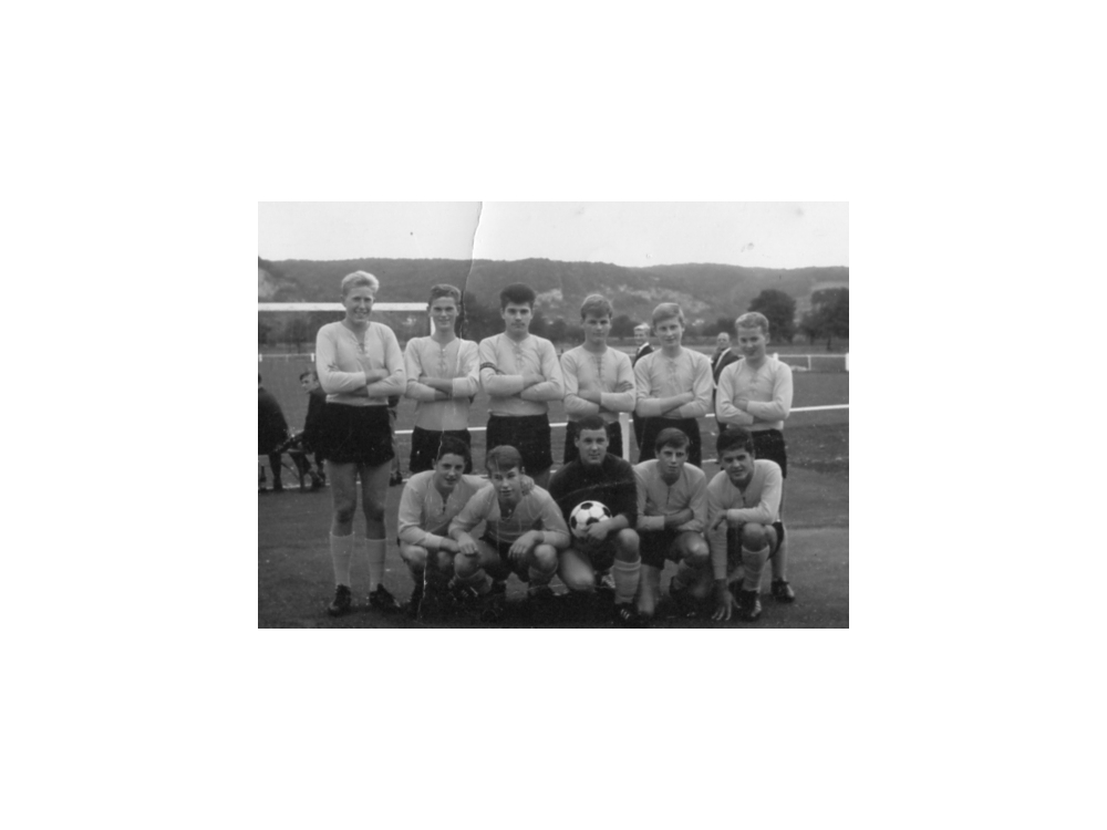 Jugendmannschaft Grenzach 1966; oben li-re: Voss, Kohles, Höhn, Sprissler, Schmidt, Richter; unten li-re Schiler, Maier, Willin, Mutschler, Grether
Bild13