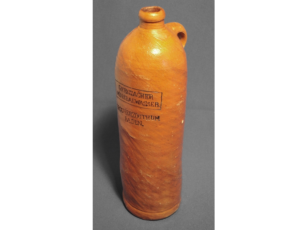 Wasserkriug von 1868
37Wasserflasche