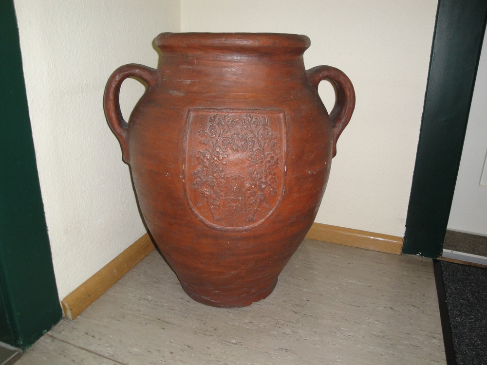 Vase im Grenzacher Rathaus